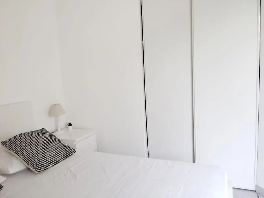 Apartment T2 Economique Et Fonctionnel Avignon Intramuros Parking Prive
